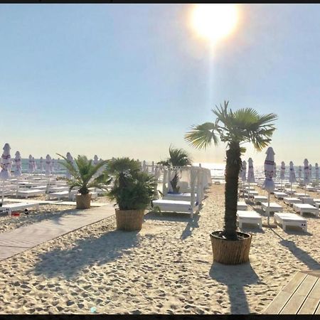 M&A Apartament Mamaianord Exterior photo